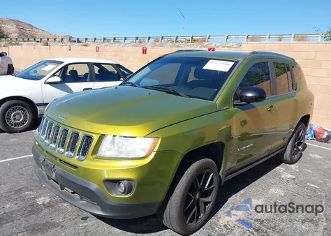 2012 Jeep Compass Sport из США, поврежденный, VIN 1C4NJCBB5CD555090